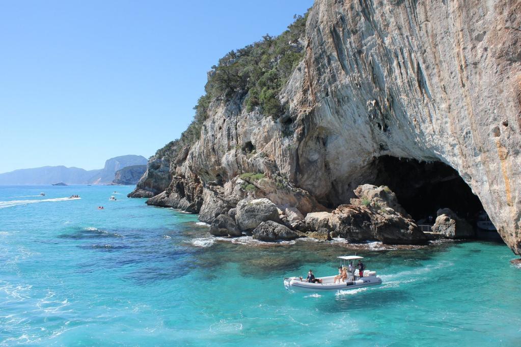 Sardinien blaues Wasser Grotte